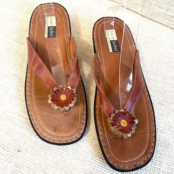Josef Seibel European made Leather Thong Sandals, Ladies 42, (8.5-9) - Picture 1 of 12